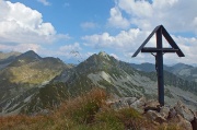 43 Monte Valegino (2415 m.) con vista in Cima Cadelle (2483 m.)
